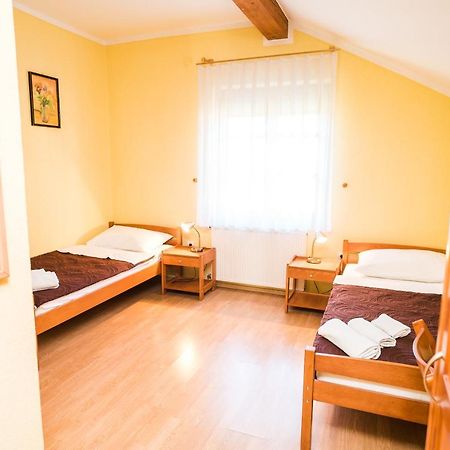 Hotel Vincentinum Novigrad Na Dobri ดูกาเรซา ภายนอก รูปภาพ
