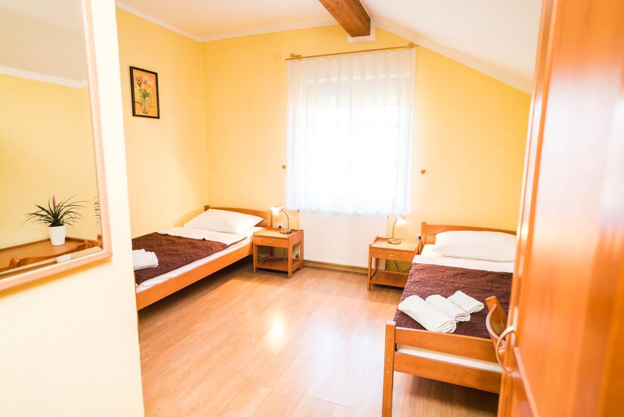 Hotel Vincentinum Novigrad Na Dobri ดูกาเรซา ภายนอก รูปภาพ