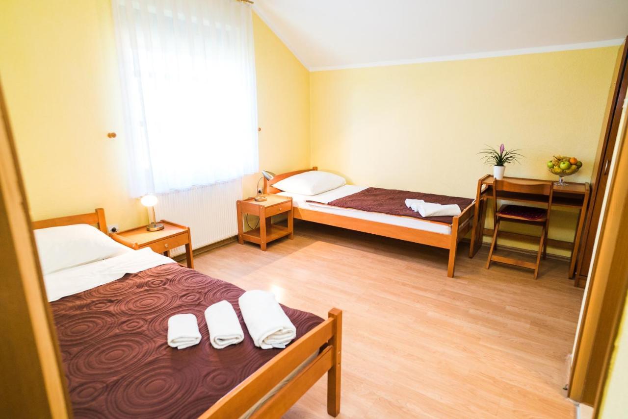 Hotel Vincentinum Novigrad Na Dobri ดูกาเรซา ภายนอก รูปภาพ